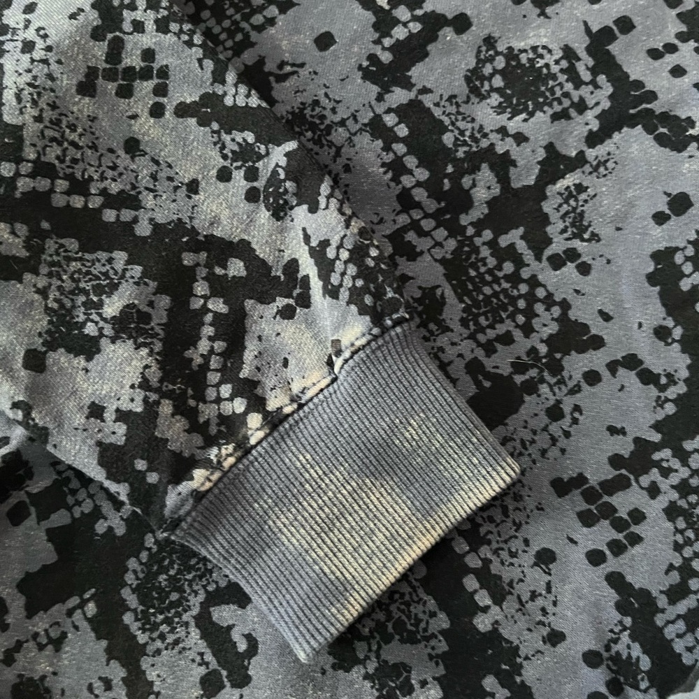 Joy lab sweat set. Distressed gray and black color. Size XS/S. - Picture 5 of 9